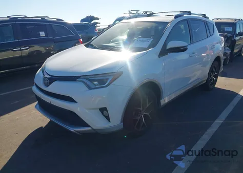 2016 Toyota Rav4 Se z USA, uszkodzony, nr VIN JTMJFREV4GJ068267